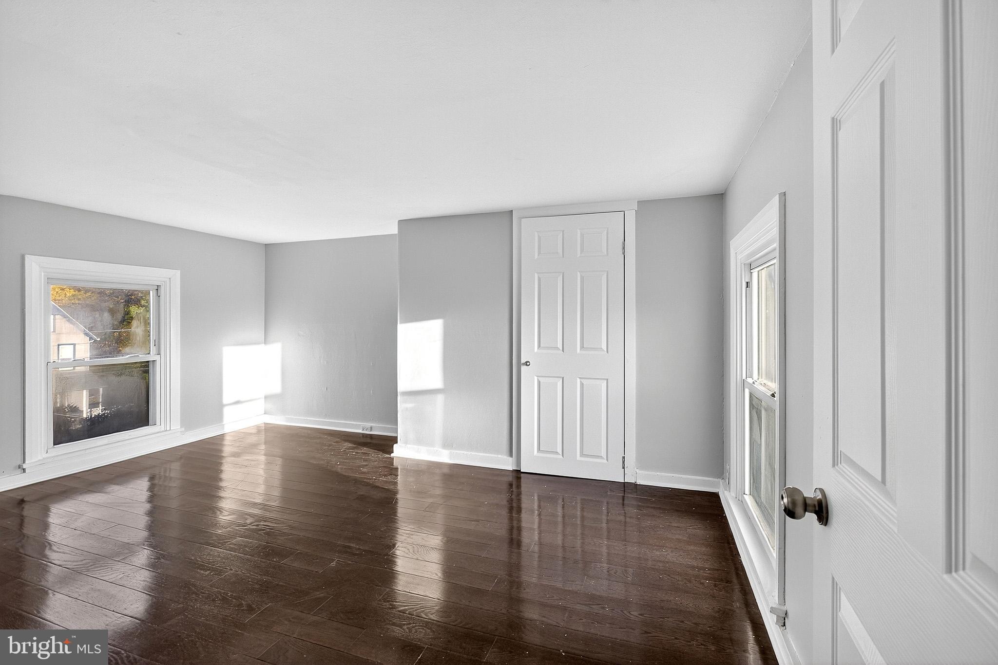 110 Delaware Avenue Elkton, MD 21921 - Photo 49 of 65 a view of a livingroom with wooden floor