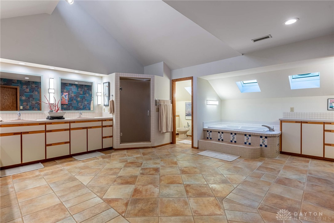 4951 Walnut Walk Kettering, OH 45429 - Photo 45 of 91