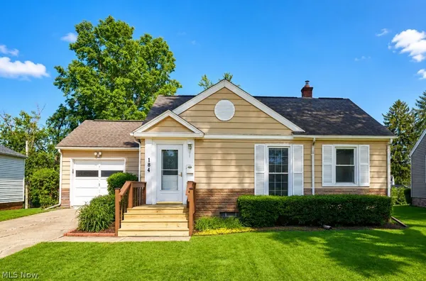 $202,000 | 184 Rowford Avenue Southwest, Massillon, OH 44646