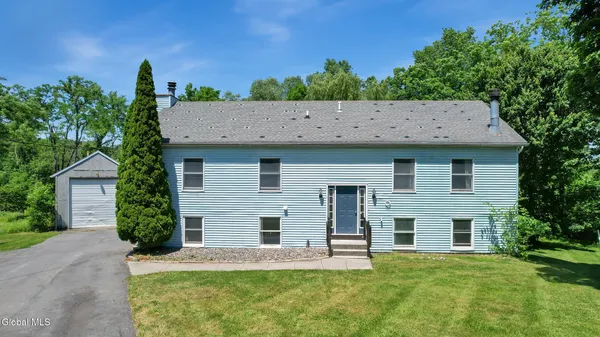 $449,000 | 545 Knickerbocker Road, Schodack, NY 12156