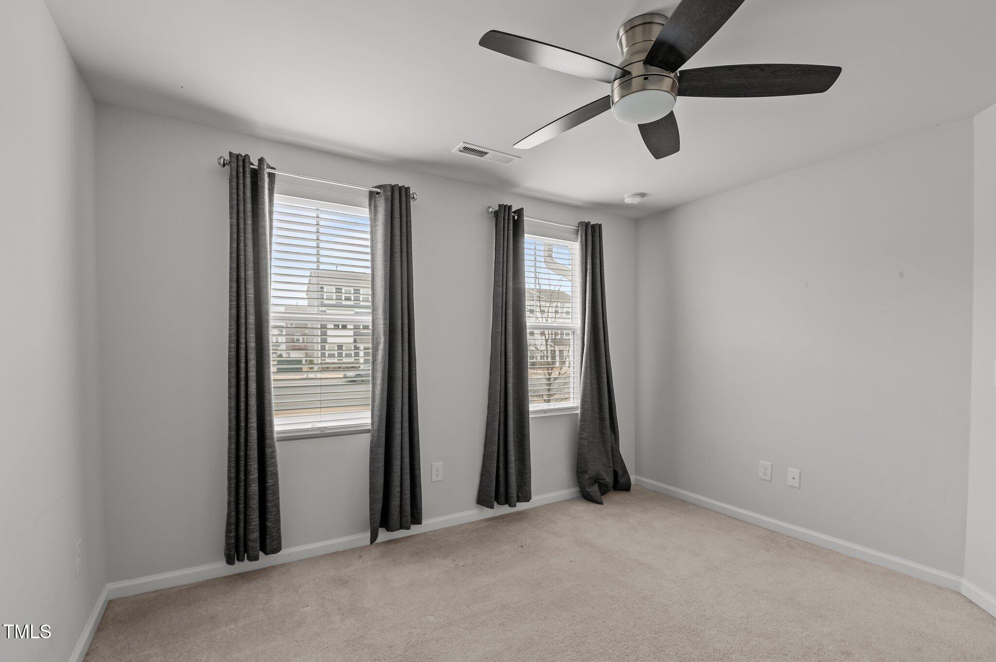 6351 Perry Creek Road Raleigh, NC 27616 - Photo 13 of 32 20-web-or-mls-DSC_7439