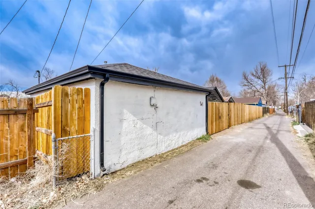 $1,595 | 4310 Steele Street, Denver, CO 80216