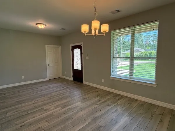 $2,000 | 1541 Primrose Street, Conroe, TX 77385