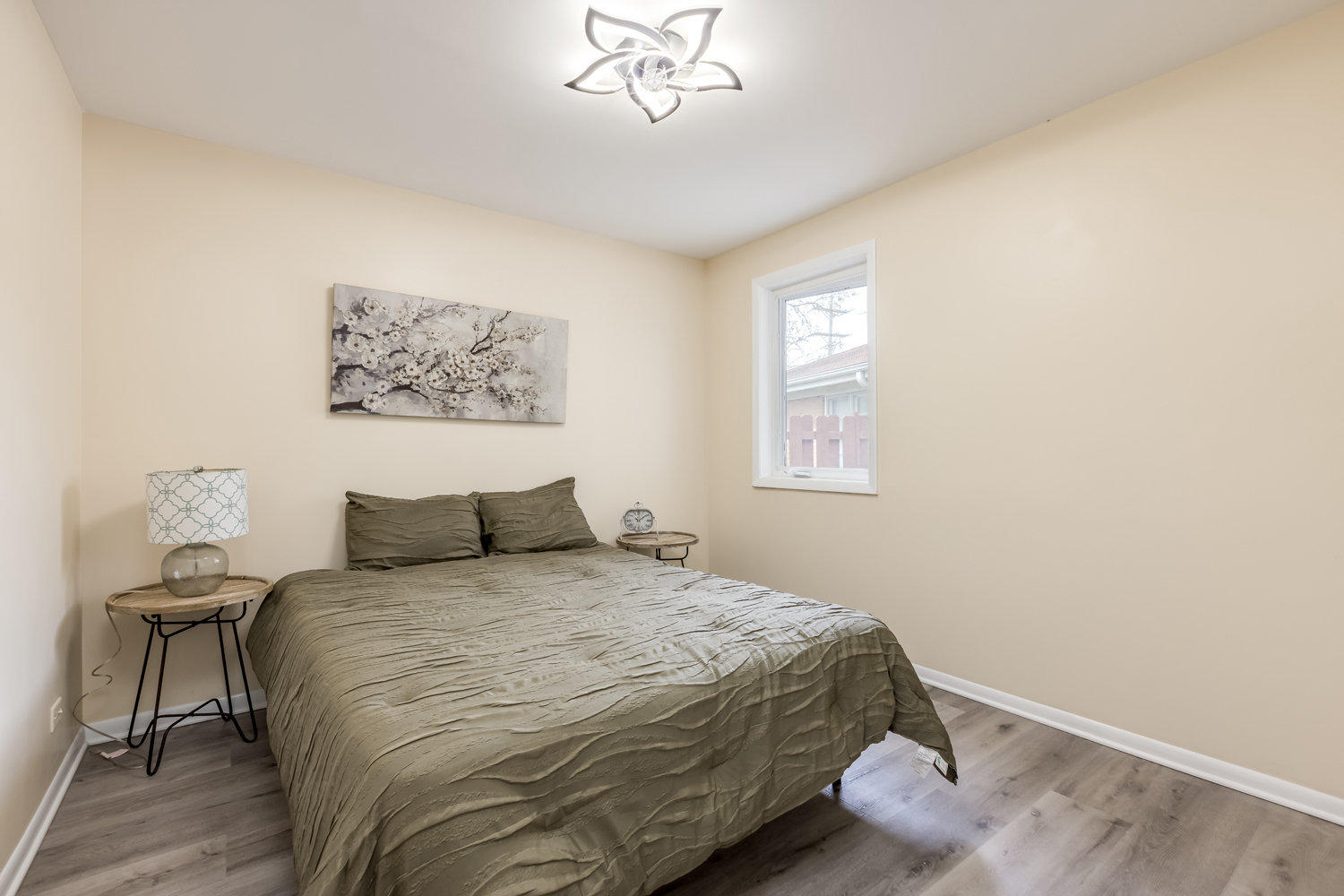 8447 Gross Point Road Skokie, IL 60077 - Photo 16 of 36 Gallery Image 16