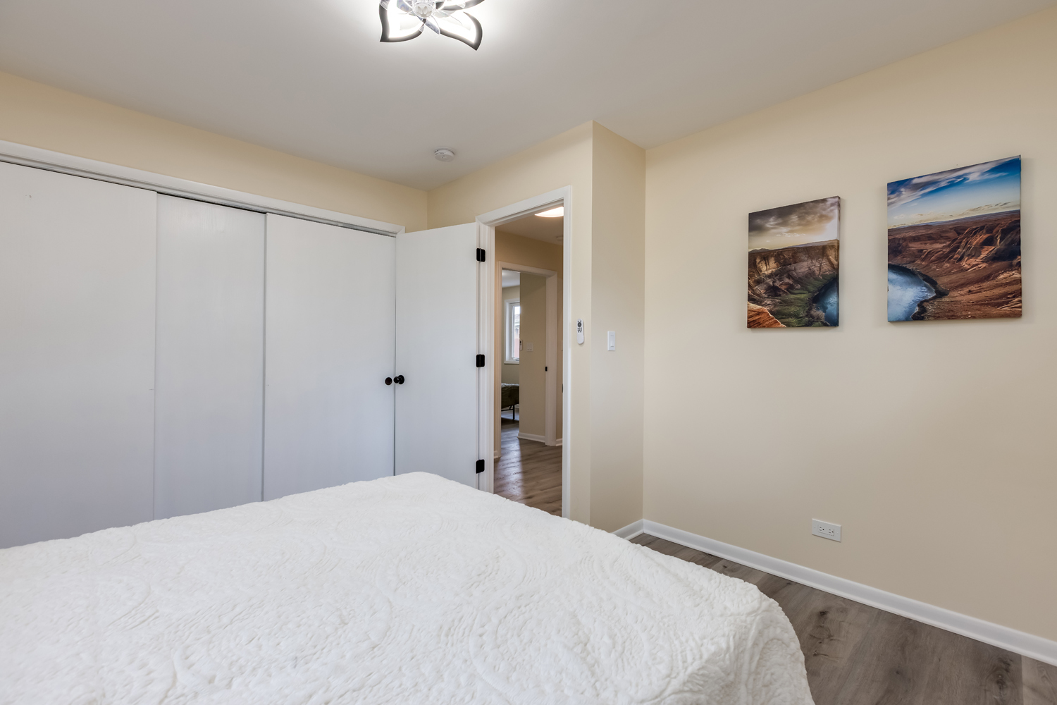 8447 Gross Point Road Skokie, IL 60077 - Photo 21 of 36 Gallery Image 21