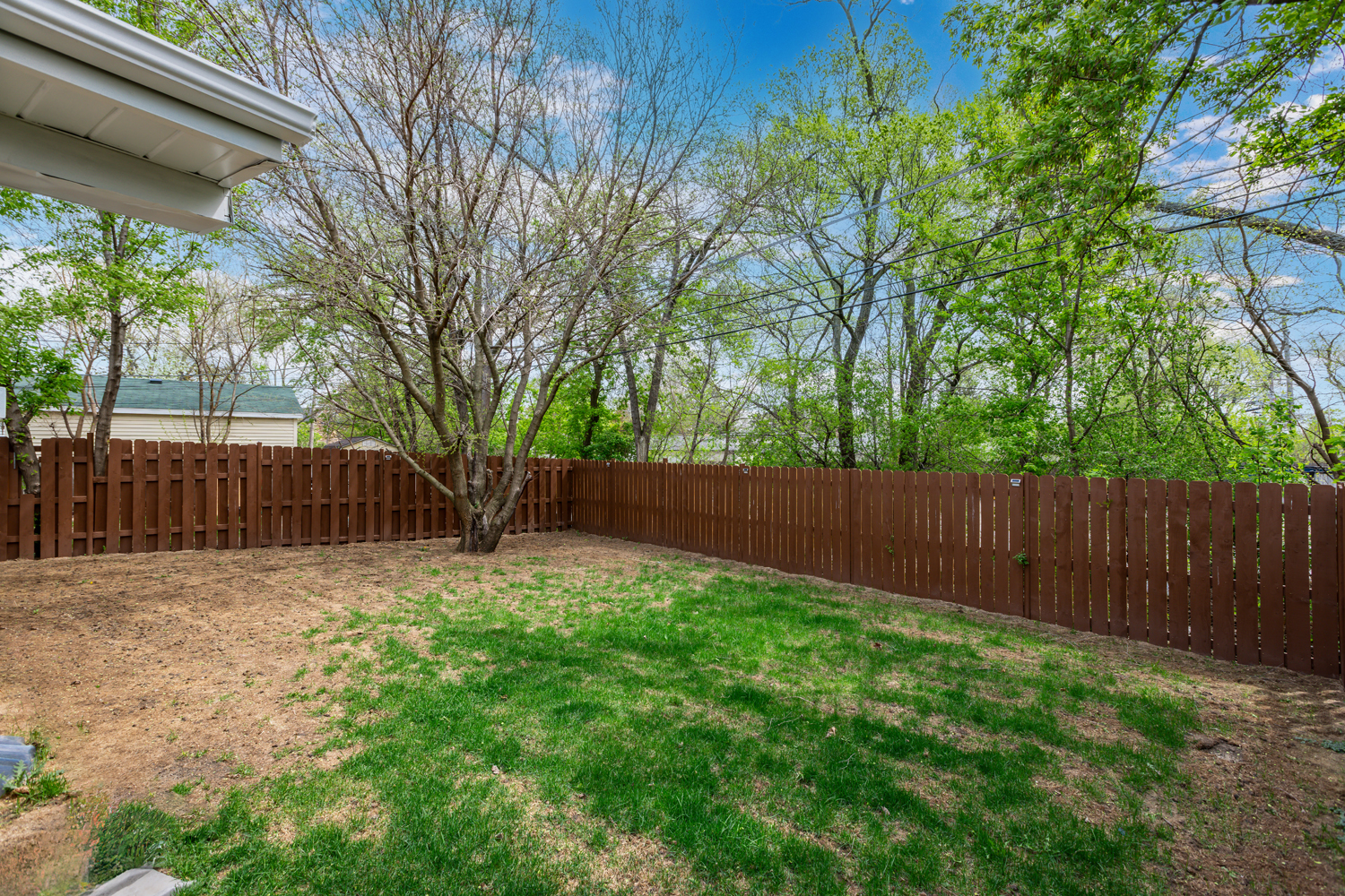 8447 Gross Point Road Skokie, IL 60077 - Photo 34 of 36 Gallery Image 34