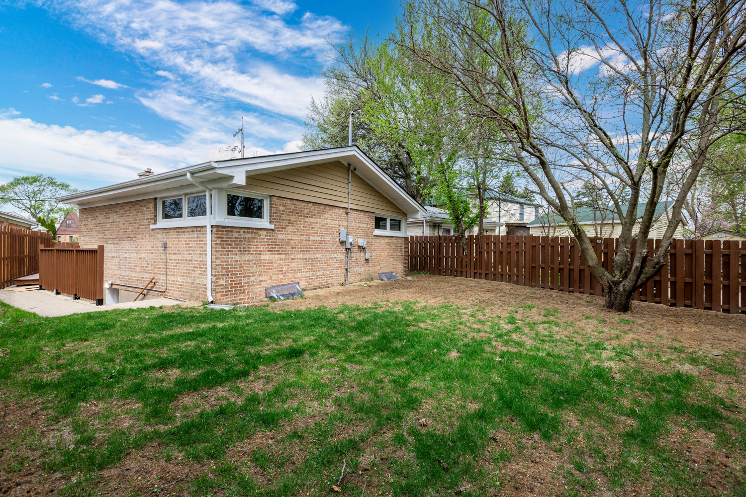8447 Gross Point Road Skokie, IL 60077 - Photo 35 of 36 Gallery Image 35