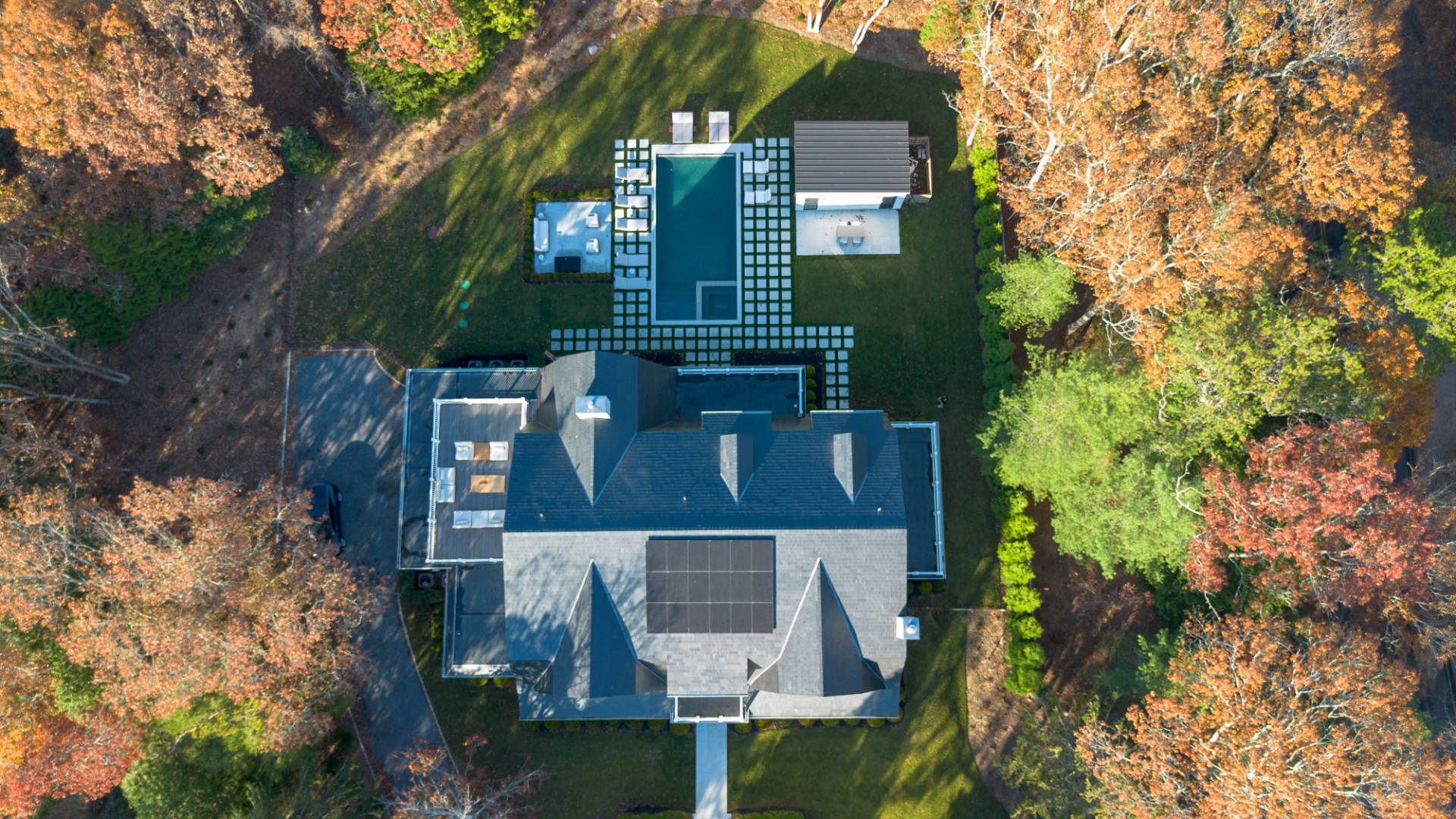 73 Wainscott Stone Road Wainscott, NY 11975 - Photo 5 of 27 an aerial view of a house