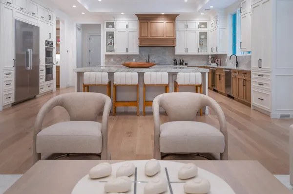 $335,000 | 73 Wainscott Stone Road, Wainscott, NY 11975