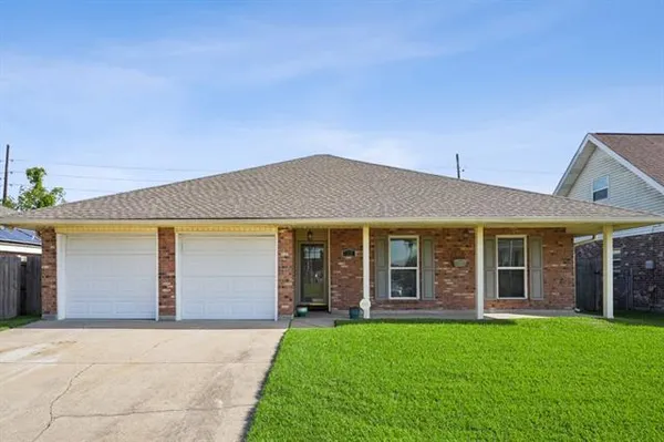 $239,900 | 33 Sawgrass Drive, Laplace, LA 70068