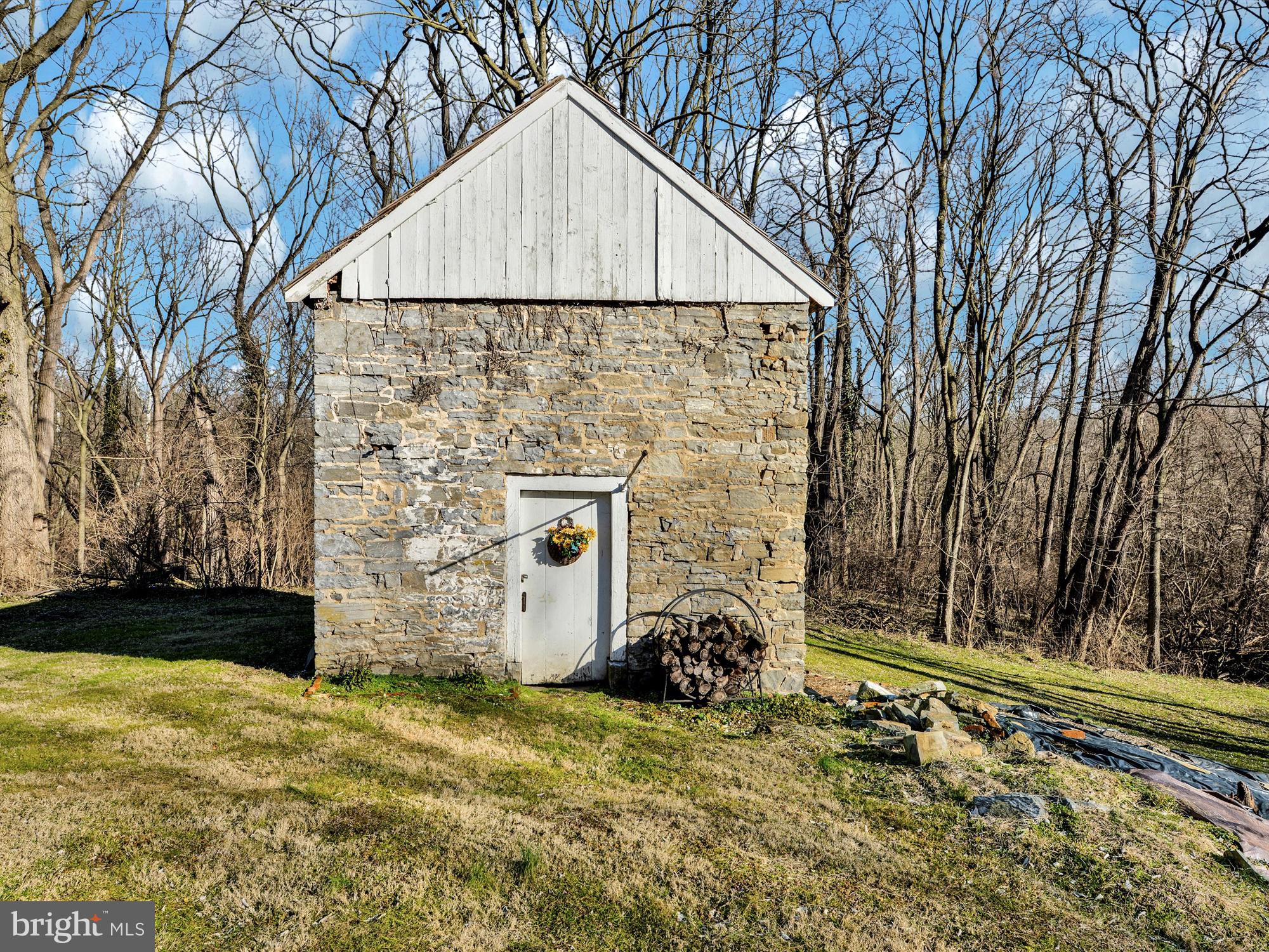 1200 Ranck Mill Road Lancaster, PA 17602 - Photo 33 of 38 Summer Kitchen