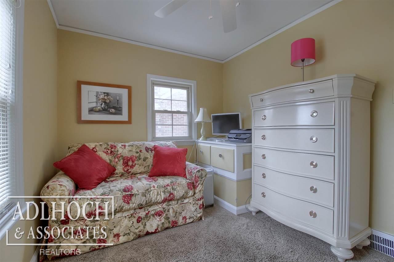 1608 Hampton Road Grosse Pointe Woods, MI 48236 - Photo 18 of 30