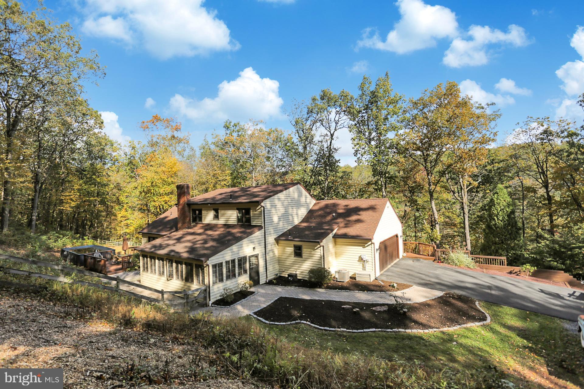 425 Laurel Ridge Road Reinholds, PA 17569 - Photo 2 of 54 Gallery Image 2
