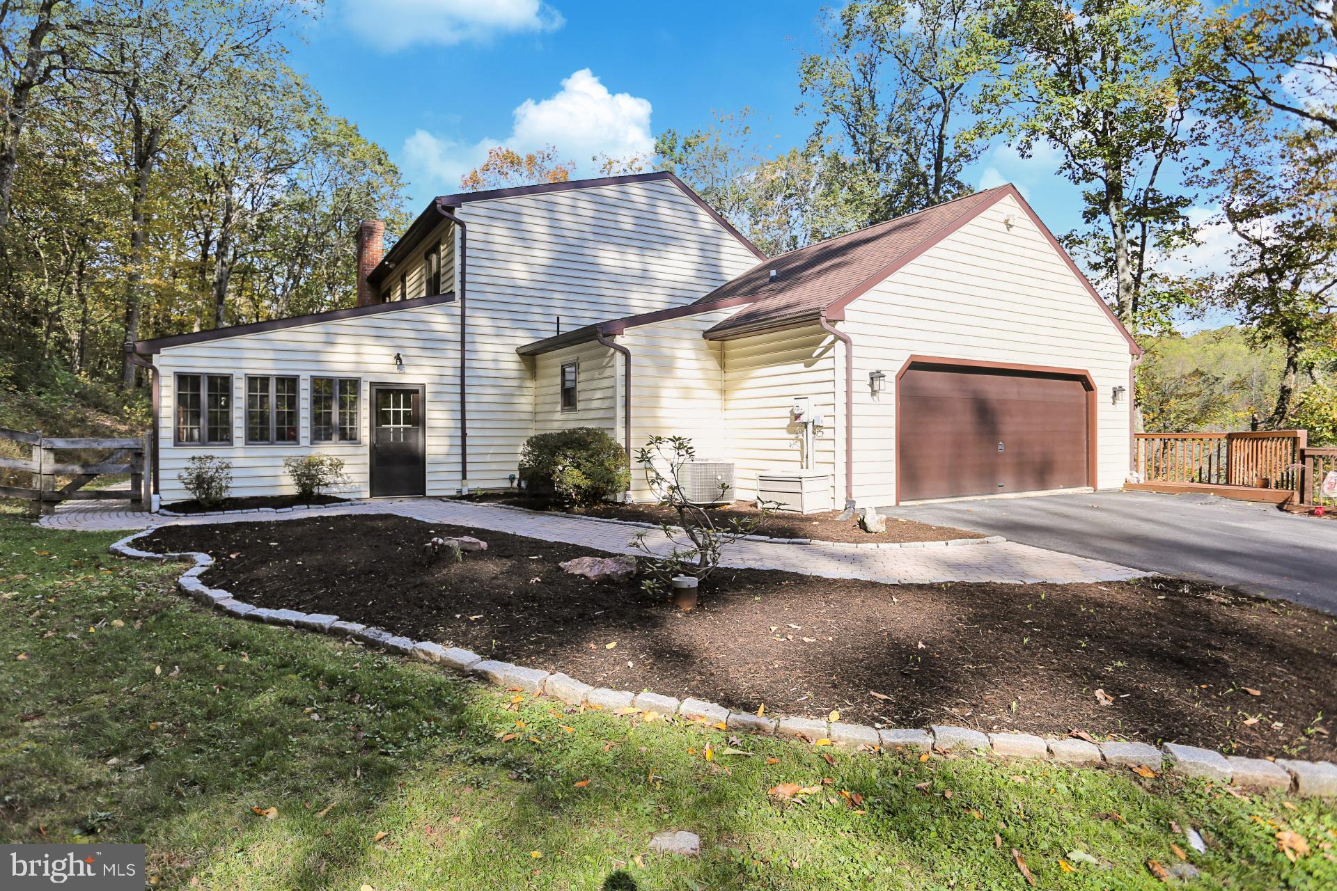 425 Laurel Ridge Road Reinholds, PA 17569 - Photo 3 of 54 Gallery Image 3