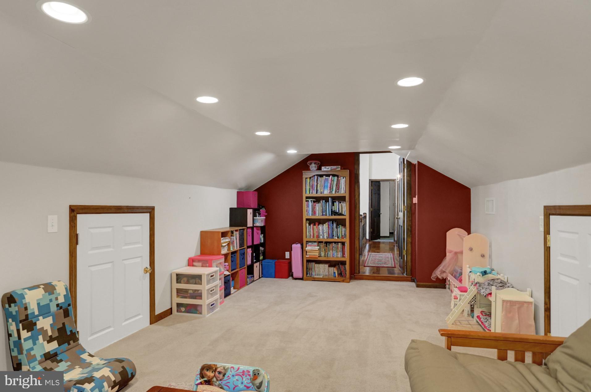 425 Laurel Ridge Road Reinholds, PA 17569 - Photo 38 of 54 Gallery Image 38