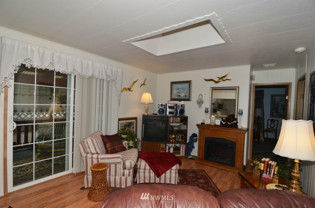 3329 207th Place Southeast Bothell, WA 98012 - Photo 2 of 14