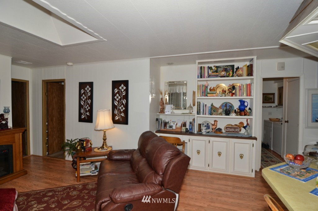 3329 207th Place Southeast Bothell, WA 98012 - Photo 3 of 14