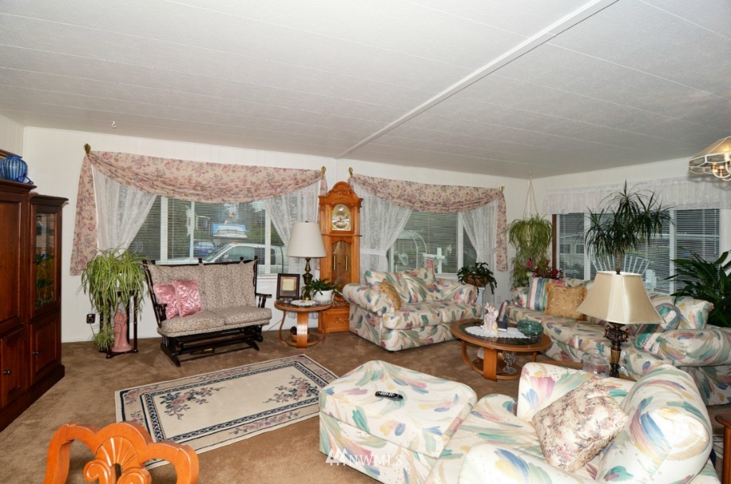 3329 207th Place Southeast Bothell, WA 98012 - Photo 4 of 14