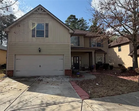 $2,700 | 250 Sylvan Loop, Fayetteville, GA 30214