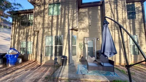 $2,700 | 250 Sylvan Loop, Fayetteville, GA 30214