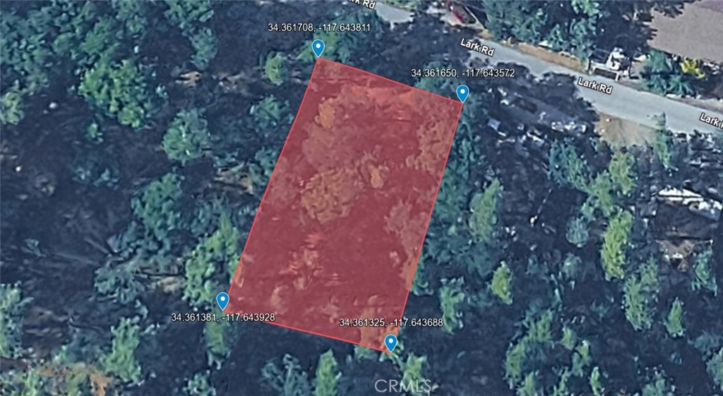 0 Lark Road Wrightwood, CA 92397 - Photo 6 of 10 a backyard of a house with lots of green space