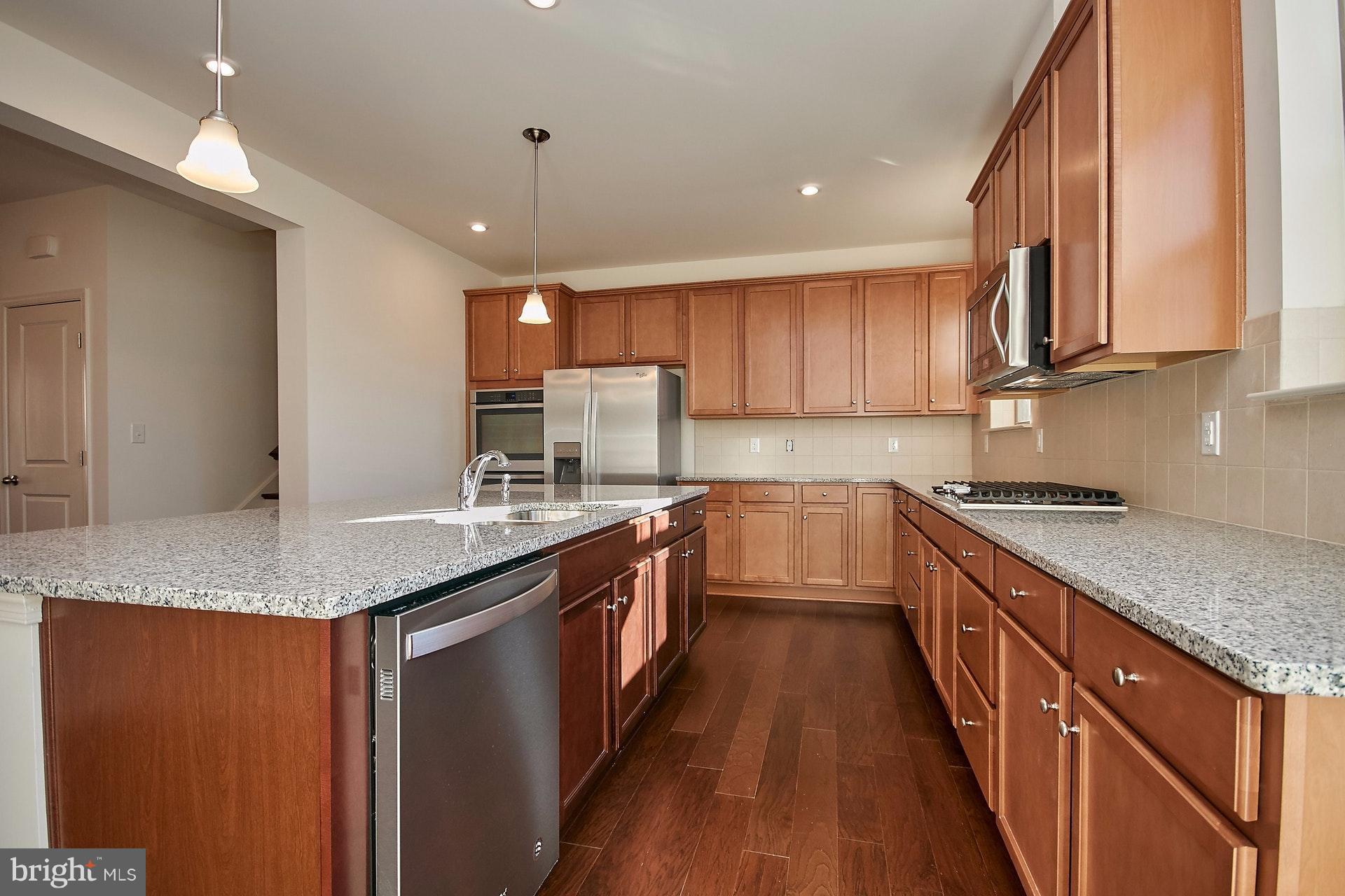 43428 Robey Square Ashburn, VA 20148 - Photo 11 of 30 Kitchen