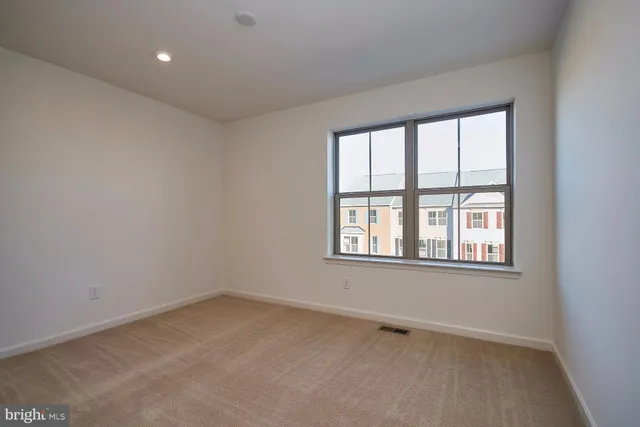 $3,700 | 43428 Robey Square, Ashburn, VA 20148