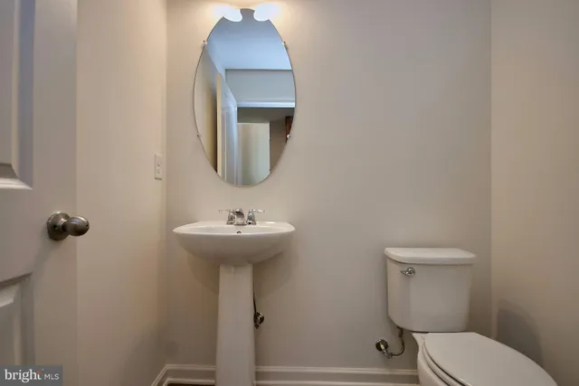 $3,700 | 43428 Robey Square, Ashburn, VA 20148