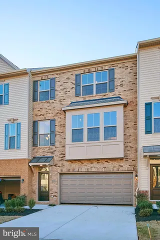 $3,700 | 43428 Robey Square, Ashburn, VA 20148