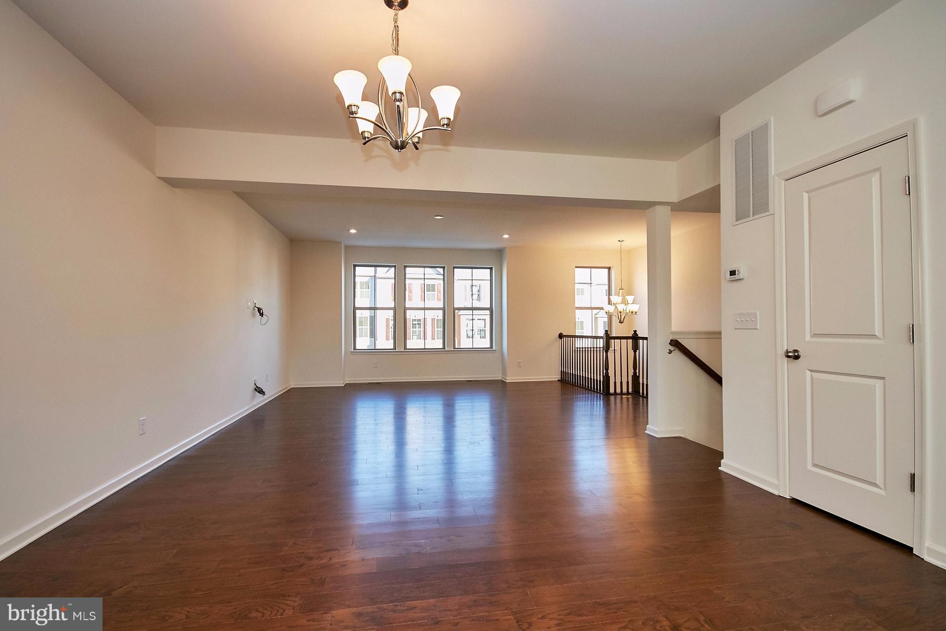 43428 Robey Square Ashburn, VA 20148 - Photo 8 of 30 Dining Room