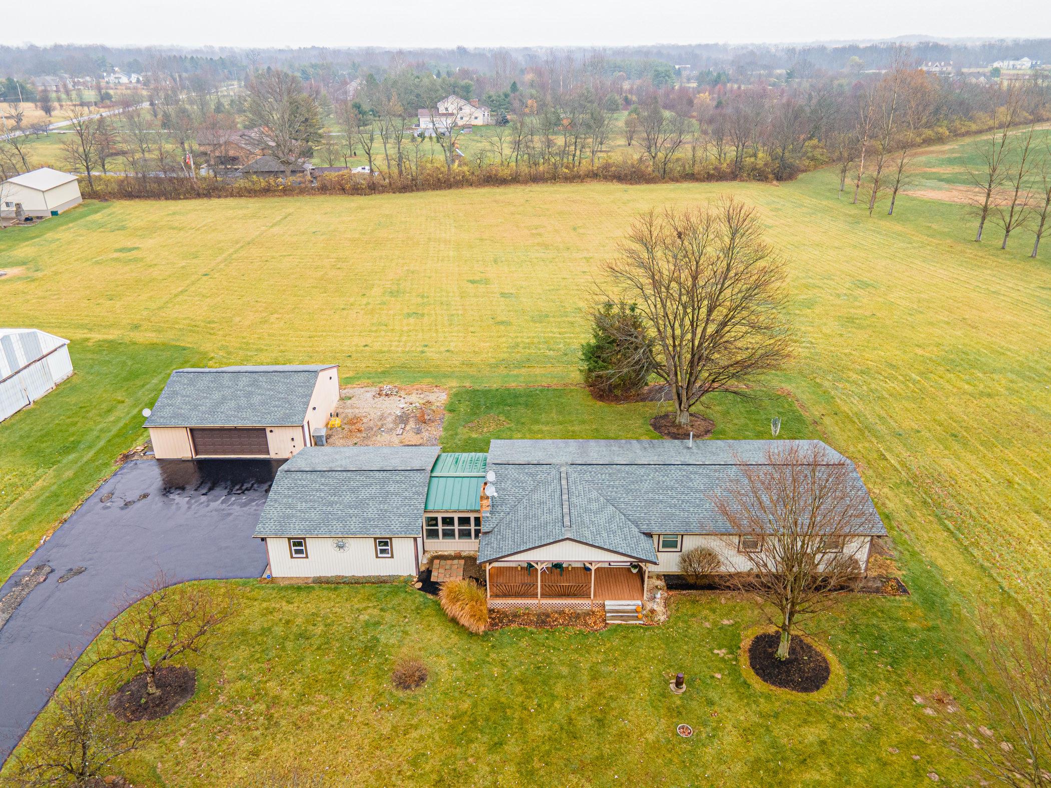 2670 Gardner Road Galloway, OH 43119 - Photo 3 of 52 Gallery Image 3
