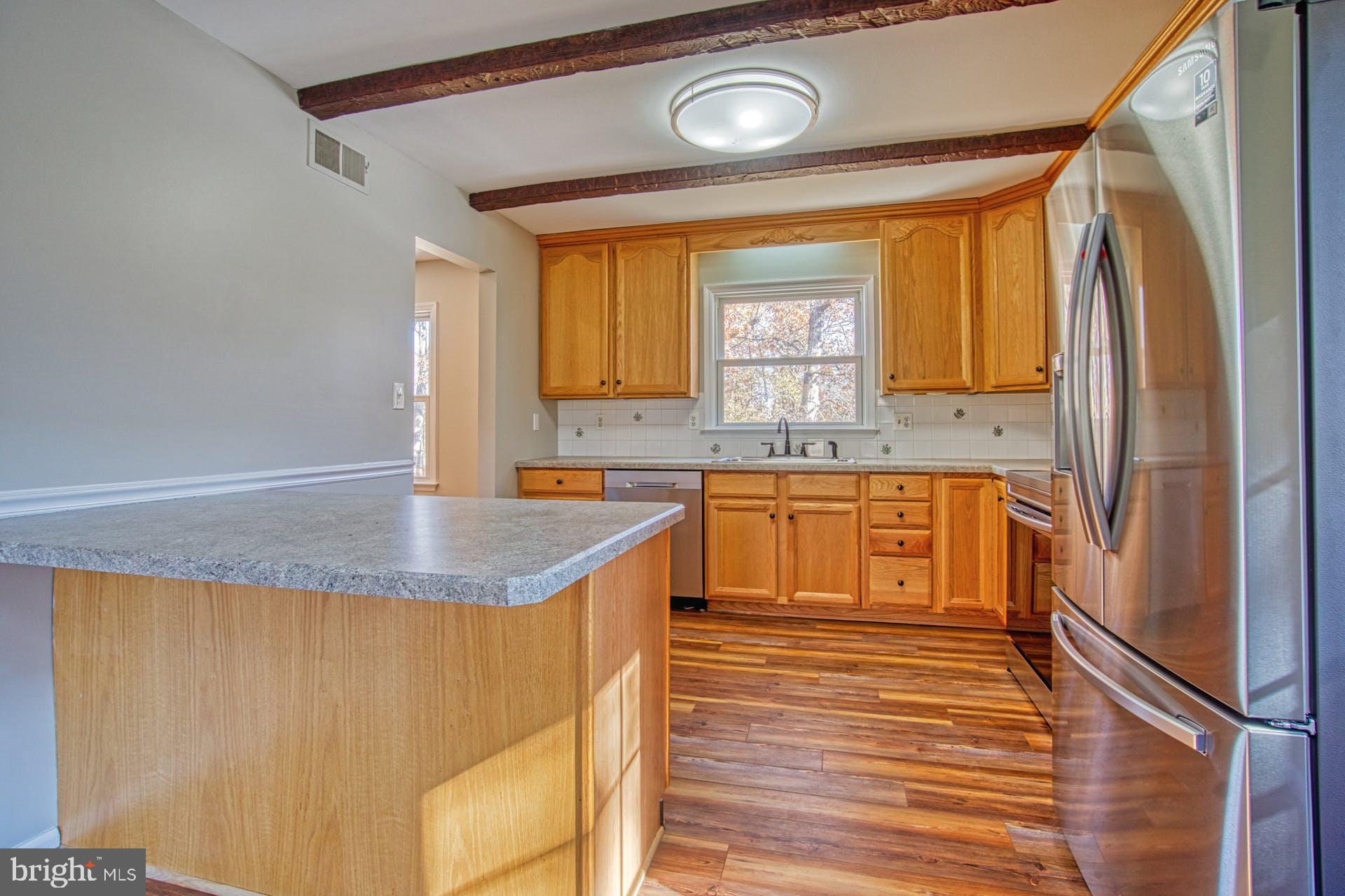 19822 Smith Circle Ashburn, VA 20147 - Photo 13 of 52 Stainless Steel Appliances