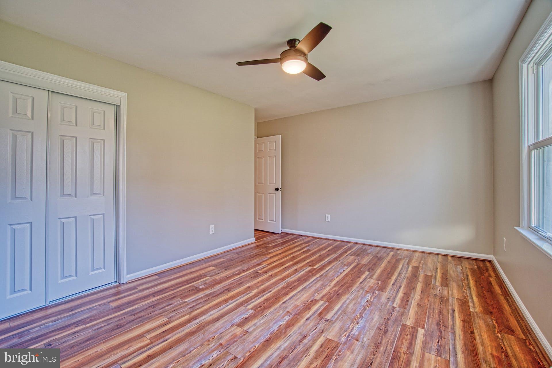 19822 Smith Circle Ashburn, VA 20147 - Photo 22 of 52 Huge Secondary Bedroom 2