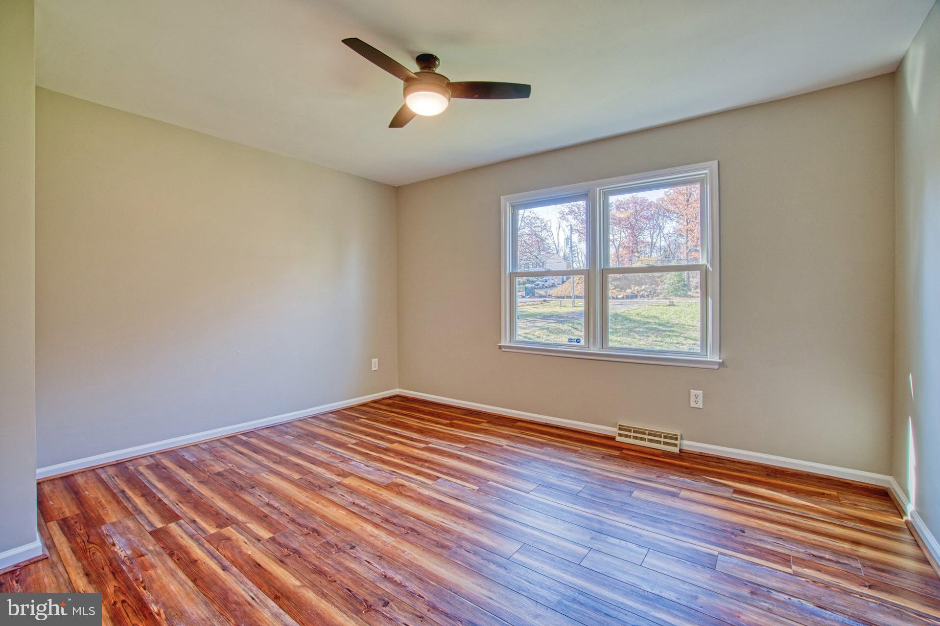 19822 Smith Circle Ashburn, VA 20147 - Photo 25 of 52 Huge Secondary Bedroom 3