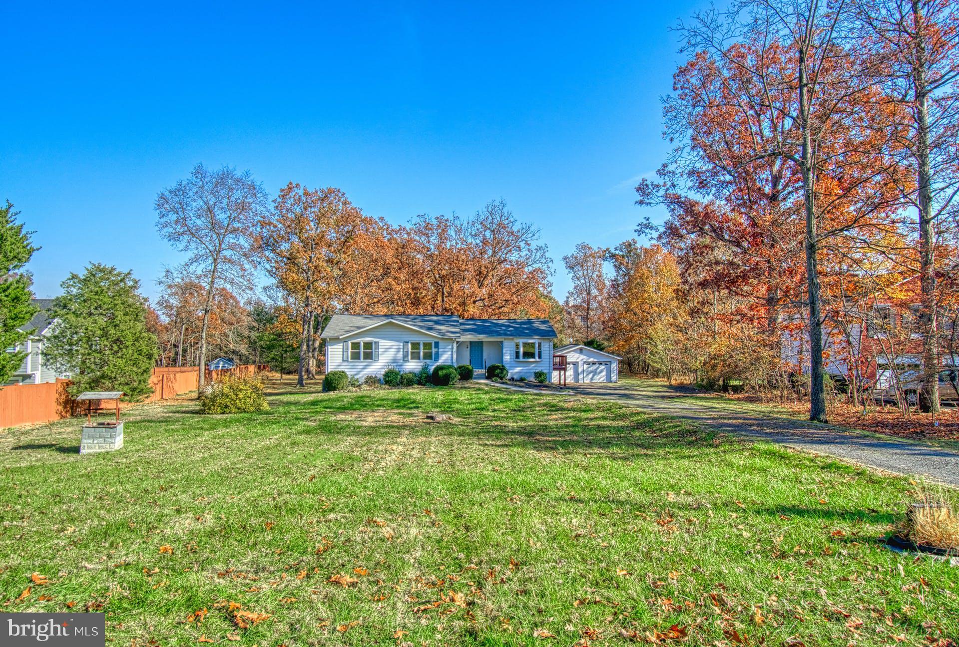 19822 Smith Circle Ashburn, VA 20147 - Photo 48 of 52 Huge Front Yard