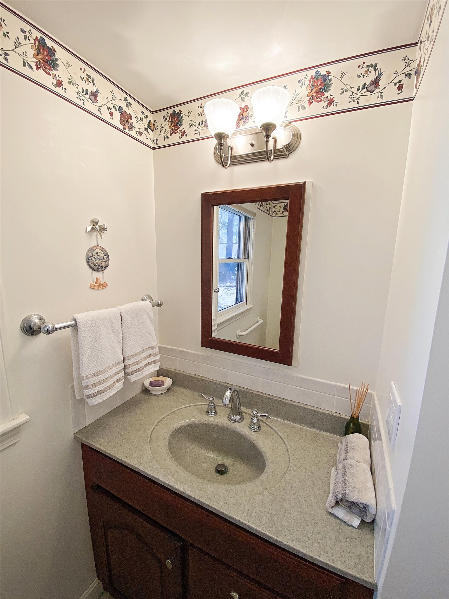 189 Pine Island Road Wakefield, NH 03830 - Photo 11 of 38