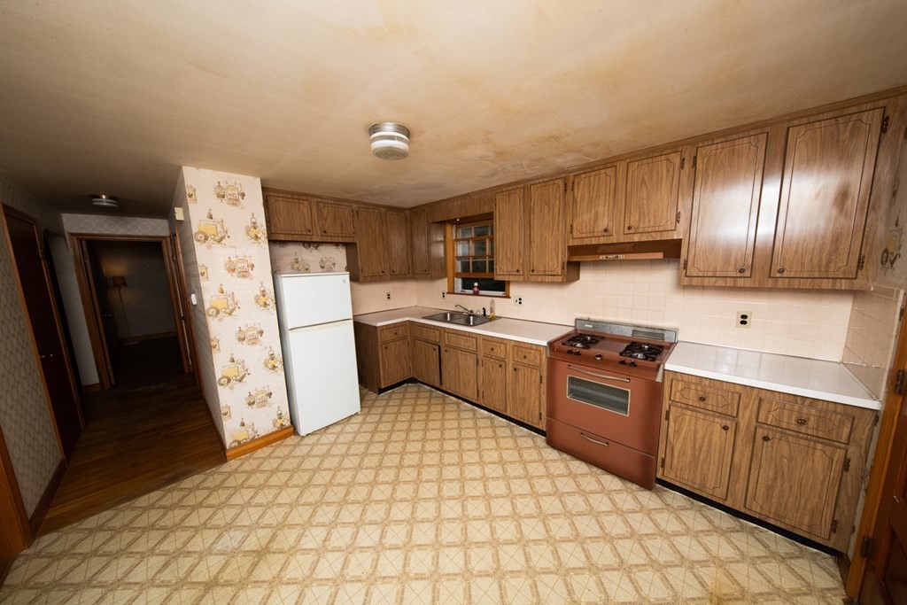 70 Partridge Road Billerica, MA 01821 - Photo 14 of 26
