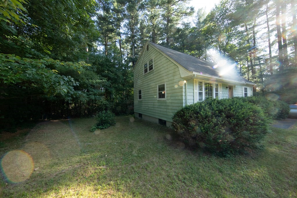 70 Partridge Road Billerica, MA 01821 - Photo 3 of 26