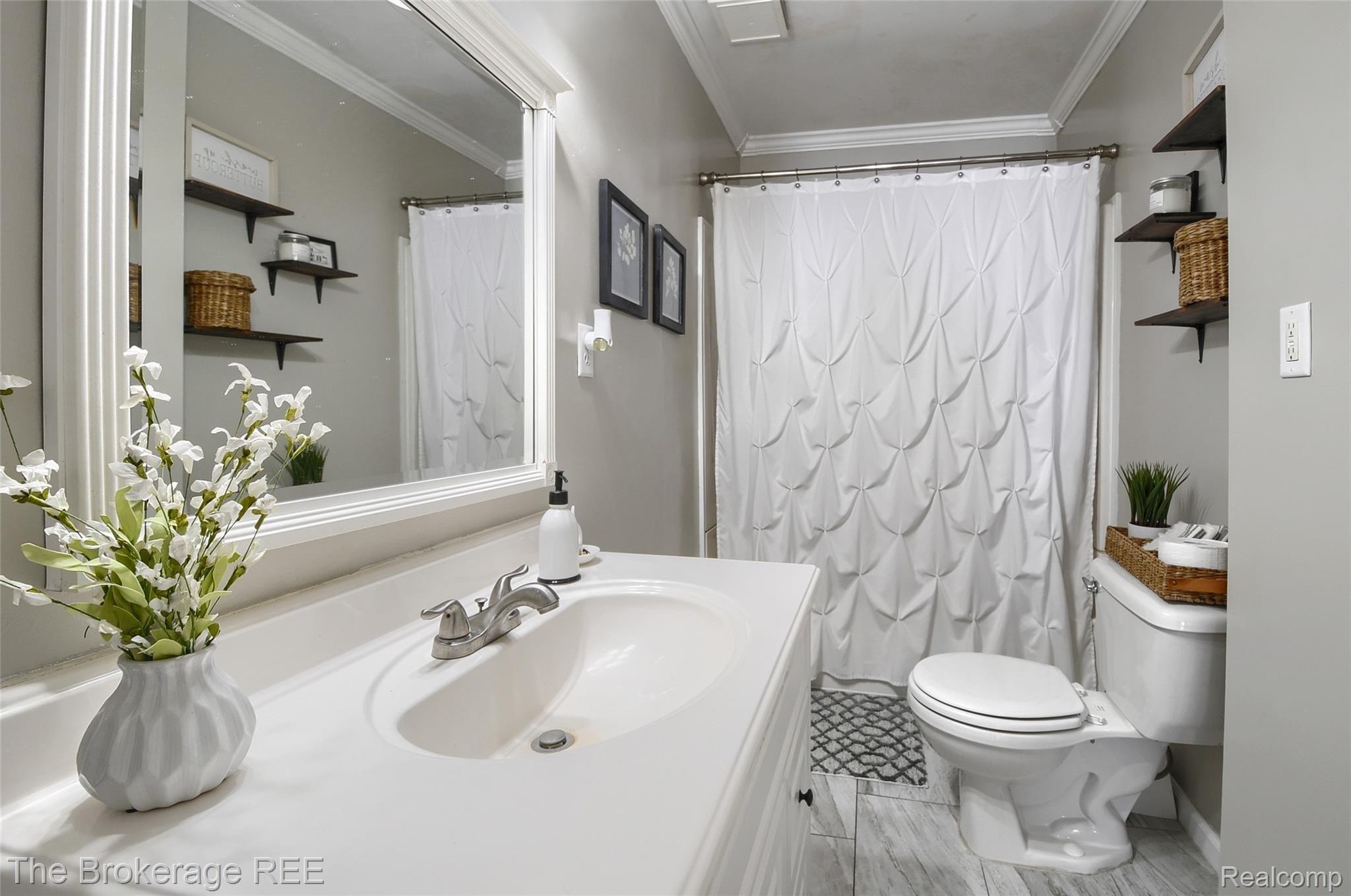 12295 Dunham Road Hartland, MI 48353 - Photo 21 of 29 DSC_8381-HDR(5).jpg