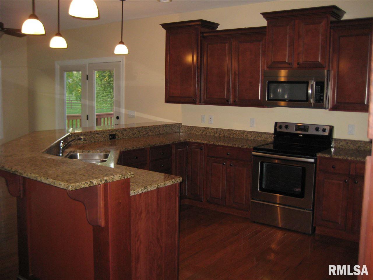 1834 Kern Road Washington, IL 61571 - Photo 13 of 27 Gallery Image 13