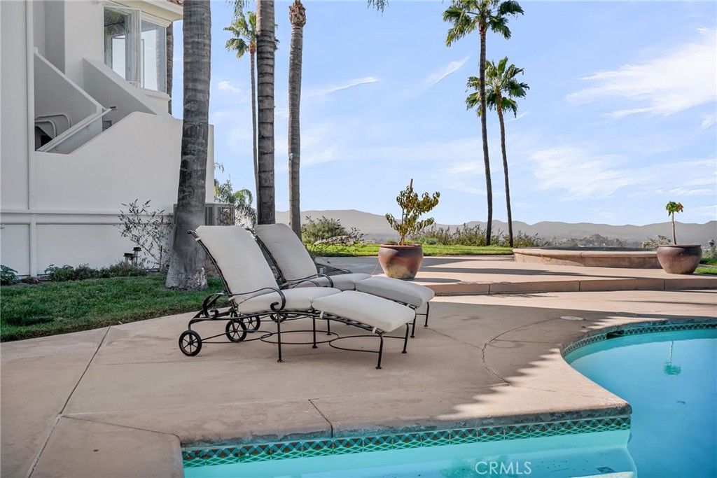 2019 Polo Court Riverside, CA 92506 - Photo 73 of 75 a view of a patio with a table and chairs