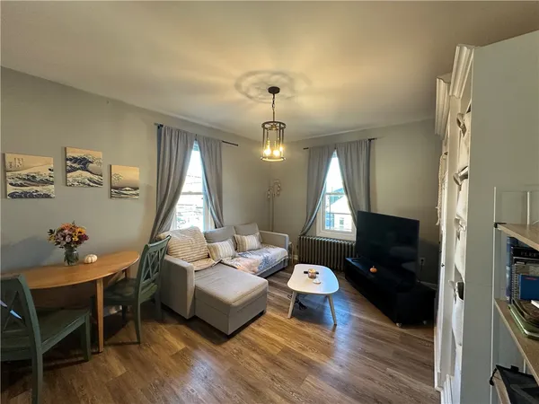 $1,950 | 49 East Bowery Street, Unit 3, Newport, RI 02840