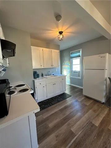 $1,950 | 49 East Bowery Street, Unit 3, Newport, RI 02840