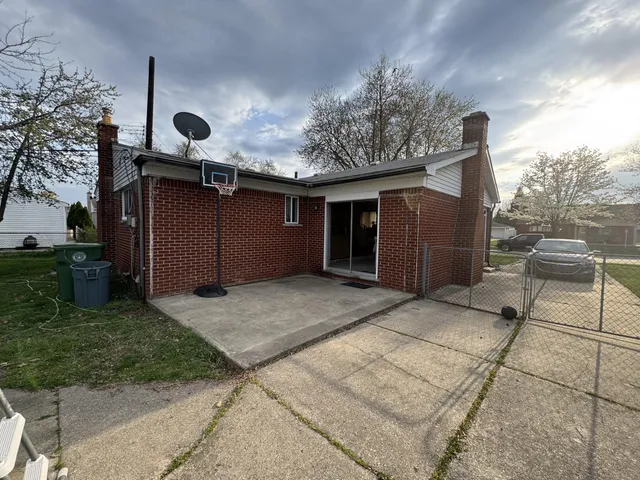 $215,000 | 13497 Mark Street, Southgate, MI 48195