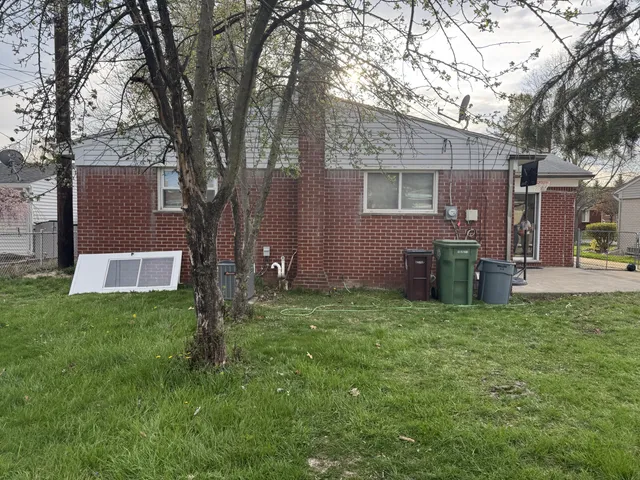 $215,000 | 13497 Mark Street, Southgate, MI 48195