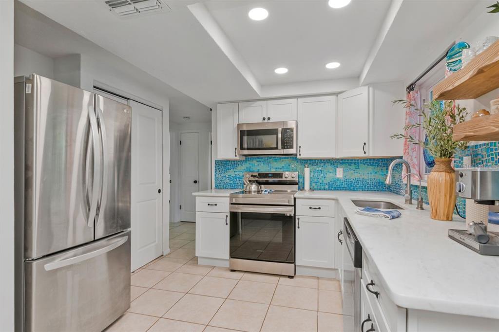 11005 Harding Drive Port Richey, FL 34668 - Photo 20 of 51 Gallery Image 20