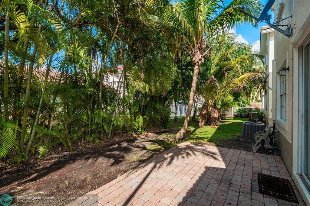 18798 Southwest 28th Street, Unit 18798 Miramar, FL 33029 - Photo 27 of 28 a view of a backyard