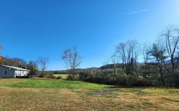 $279,000 | 11611 Cowpasture River Road, Williamsville, VA 24487