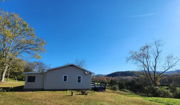 $279,000 | 11611 Cowpasture River Road, Williamsville, VA 24487