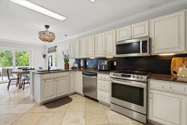 $899,000 | 118 Broad River Drive, Santee, SC 29142